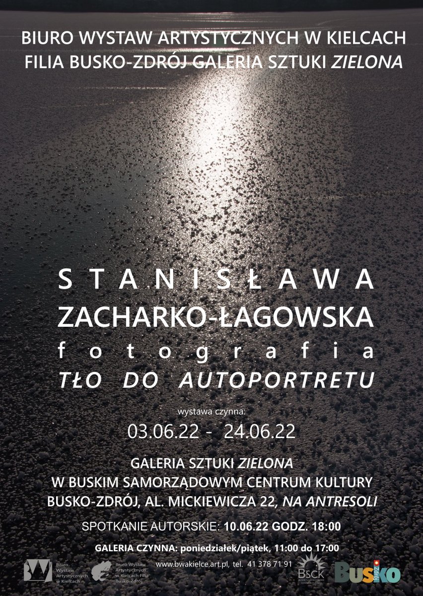 plakat promujący wystawę BWA Tło do autoportretu