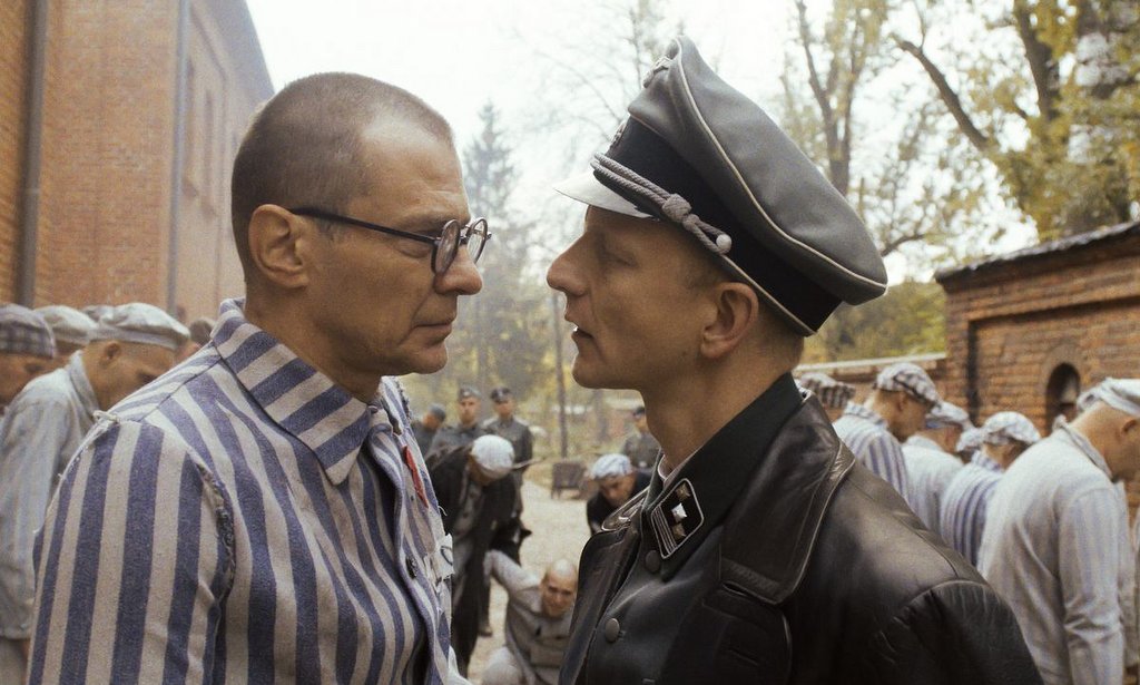 kadr z filmu. dwóch bohaterów