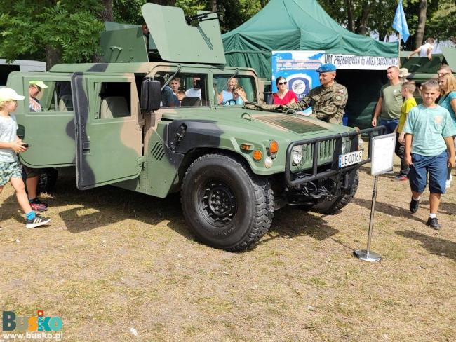 Piknik wojskowy w Busku-Zdroju w dniu 14 sierpnia 2022